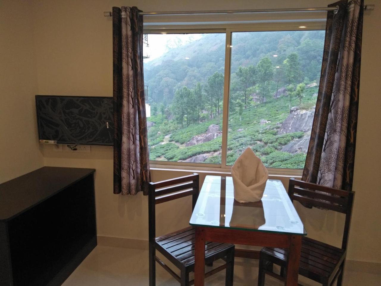 Tea Dale - All Rooms With Tea Estate View มุนนาร์ ภายนอก รูปภาพ